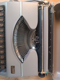Retro psací stroj - 3