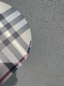 Skating by Burberry - Rob VanMore - 3