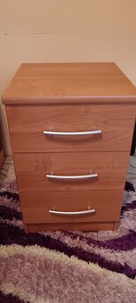 Noční stolek - 3