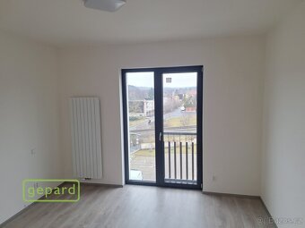 Pronájem bytu 2+k s balkonem, Slaný - 3