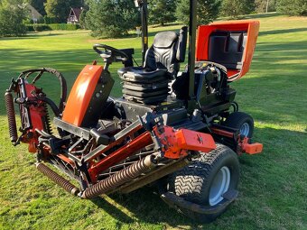 Jacobsen 305 nové pneu - 3