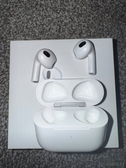 Apple AirPods 3 - 3