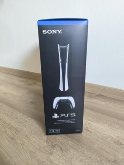 PlayStation 5 - Digital Edition - 3