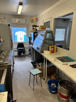 Bistro - 3