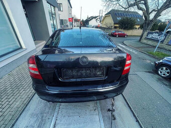 Veškeré náhradní díly Škoda Octavia 2 sedan 05 BJB GQQ LF7V - 3