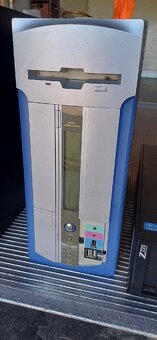 PC, monitory, klávesnice, kabely, routery atd - 3