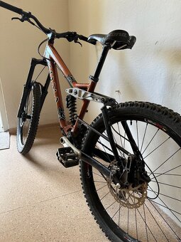 KONA STINKY. Garbanzo  - freeride/ Dh - 3