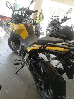 Benelli TRK 251 nová - 3