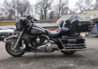 HARLEY DAVIDSON ELECTRA GLADE - 3