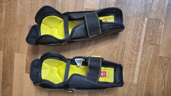 Holenní chrániče CCM TACKS 9550 na výšku 142-152cm - 3