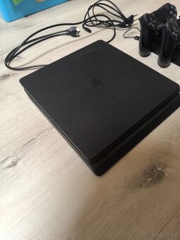 Ps4 slim 2x dualshock controller - 3