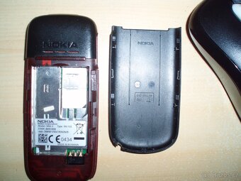 MOBIL NOKIA model 1662-2 typ RH 122 - 3