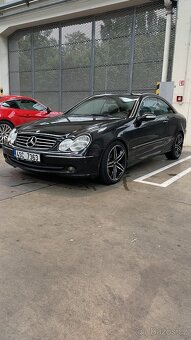 MERCEDES W209 CLK 270 CDI AVANTGARD NAFTA 2006 AUTOMAT
- 3