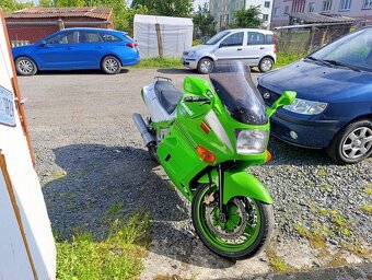 Kawasaki ZX10 - 3