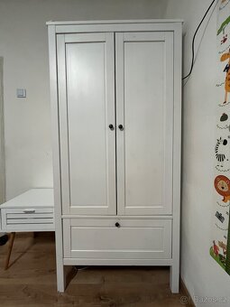 Set IKEA Sundvik: šatní skříň a přebalovací stůl/komoda - 3