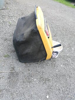 Koš na zahradní traktůrek Stiga Estate - 3