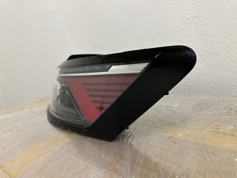 3G7 945 208 B - 3