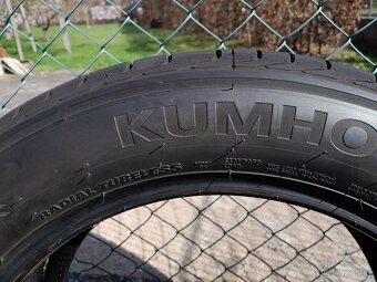 Pneu Kumho Crugen 235/55 R18 - 3