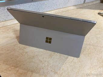 Surface PRO 7 - super tablet, notebook, USB C - 3