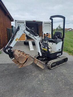 Minibagr Bobcat E10, 3x lžíce - 3