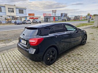 Mercedes W176 A180  NAVI KŮŽE BIXENONY garážovaný - 3