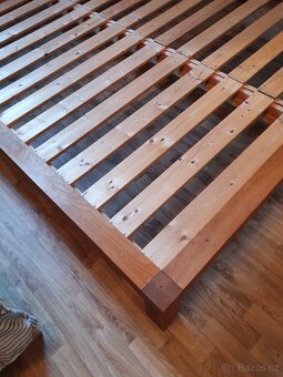 Dubová postel 180 x 200 - s roštem - 3