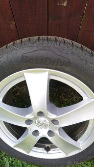 Pneu Volkswagen B8 - 3