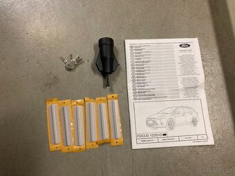 Prodám příčniky / nosiče na Ford Focus - 3