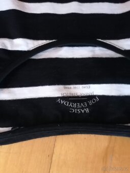 Prodám 2 trika vel.40 - 3