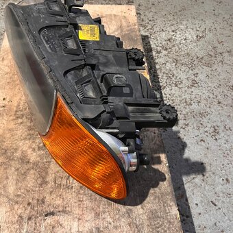 Světlo BMW E46 Coupe před FL - 3