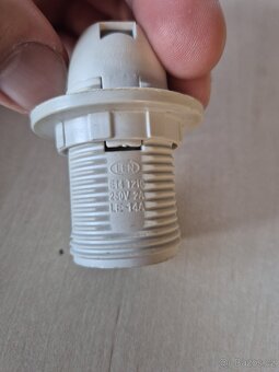 E27 E14 objímky - 3