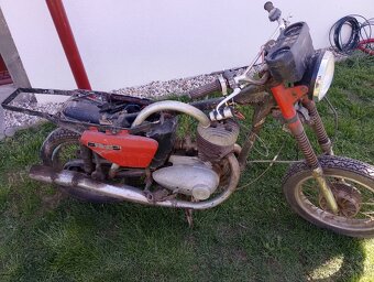 Jawa 250 Panelka díly - 3