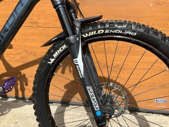 Prodám Horské Enduro kolo Qayron carma MKII EN 3F 27,5" - 3