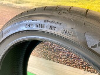 Prodám pneu Goodyear Eagle 215/45 R18 - 3