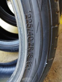 225/45 ZR18 92Y Vredestein - 3