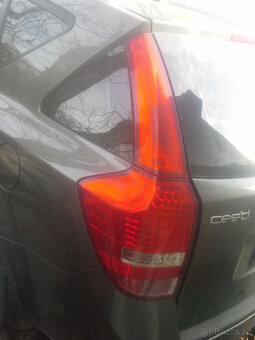 Kia Ceed kombi 2008 1.6 16v benzín - díly z vozu, motor, alu - 3