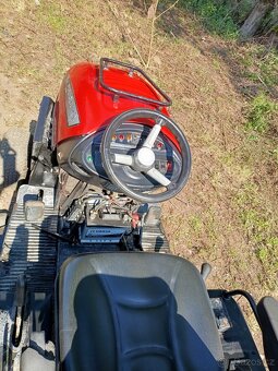 Zahradní profi sekací traktor Wisconsin Piraňa W3651 - 3