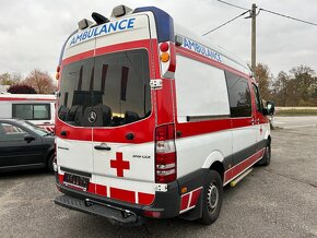 Mercedes-Benz Sprinter 3.0 CDI Sanitní vůz - automat - 3