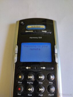 Programovatelné ovladače Logitech Harmony - 3