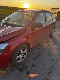 Kia ceed 1.4i 2011 - 3