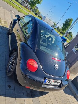 VW New Beetle - 3