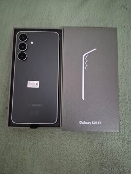 NOVY SAMSUNG S25 FE 8/256GB. ZARUKA. - 3