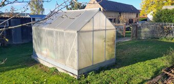 Skleník - 3