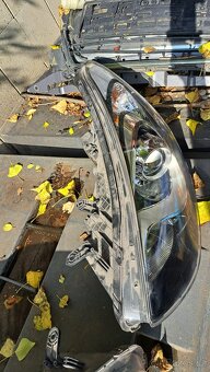 Hyundai i30 2012-2015 Přední svetla hezky stav - 3