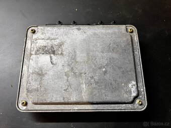 1.8T octavia jednotka - 3