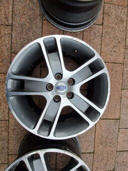 Volvo S40 - 3