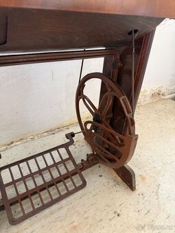 Šicí stroj Minerva - 3