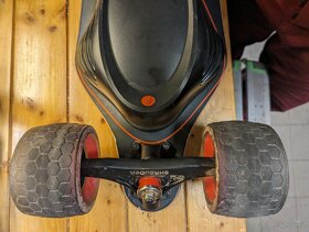 Meepo V4S - elektrický board - zánovní - 3