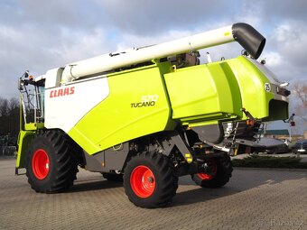 CLAAS Tucano 570 + V770 - 3