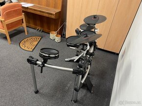 Prodáme elektrické bicí CSD400 Black - 3
